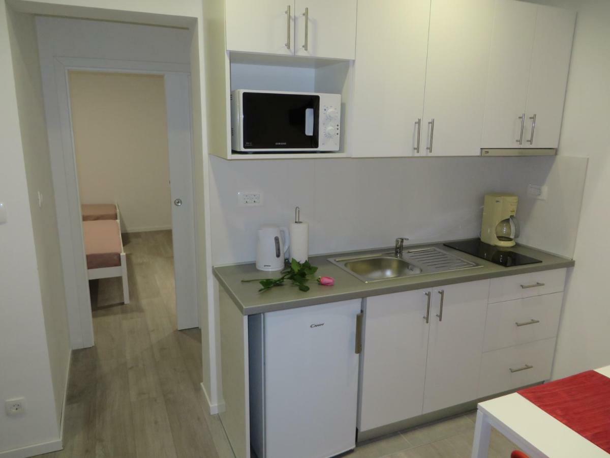 Apartmani Raos Dugi Rat Exterior foto