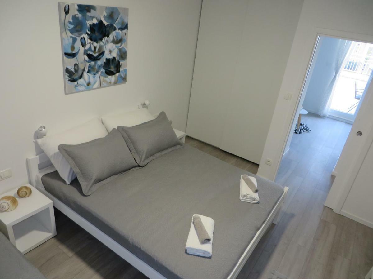 Apartmani Raos Dugi Rat Exterior foto